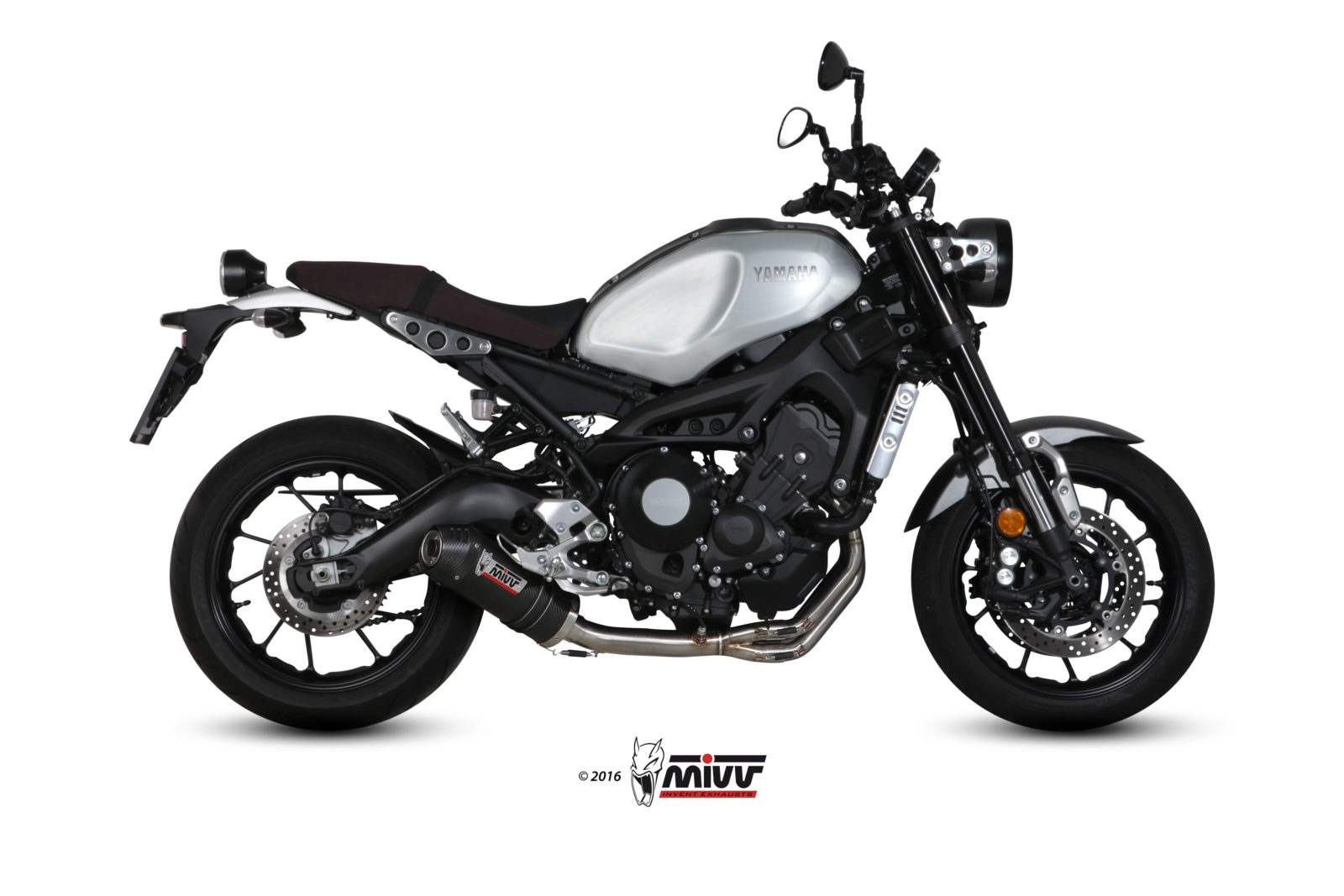 Pot d&rsquo;&eacute;chappement YAMAHA XSR 900 Mivv Oval Carbone avec embout carbone Y.054.L3C