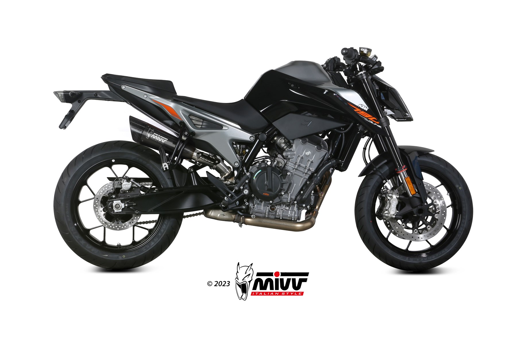 KTM_Duke790_18-_73KT020LC5B_$01
